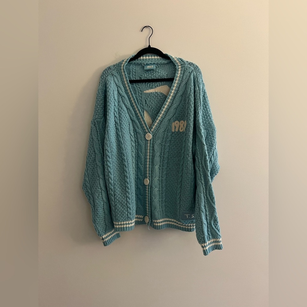 Official Taylor Swift 1989 Cardigan XL/2XL - Picture 1 of 6
